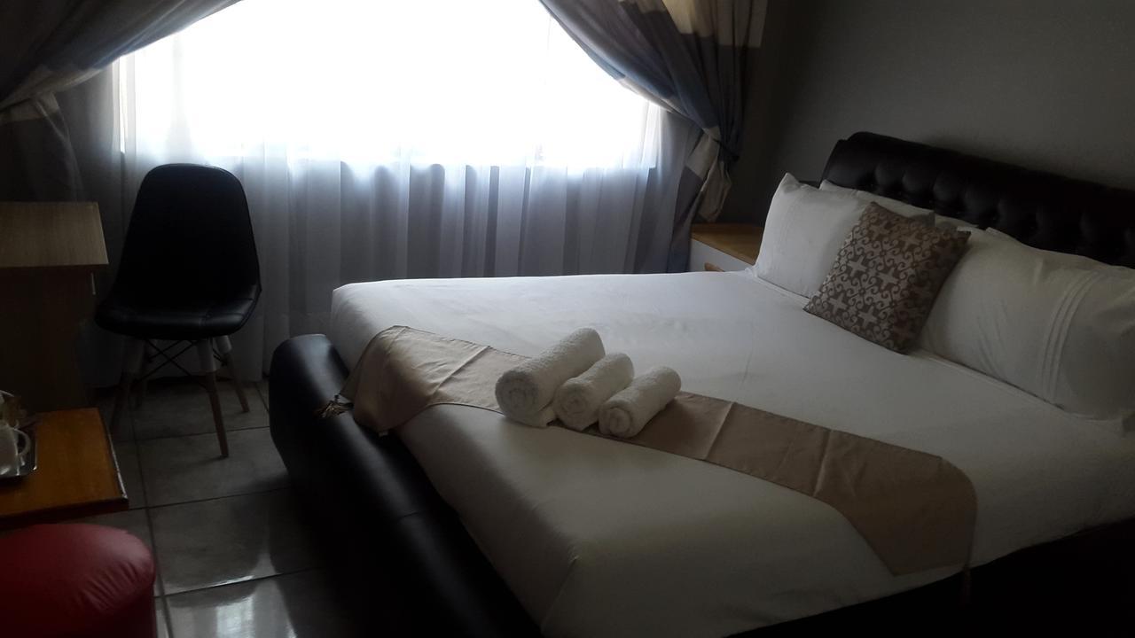 Tintech Bed & Breakfast 프랜시스타운 외부 사진