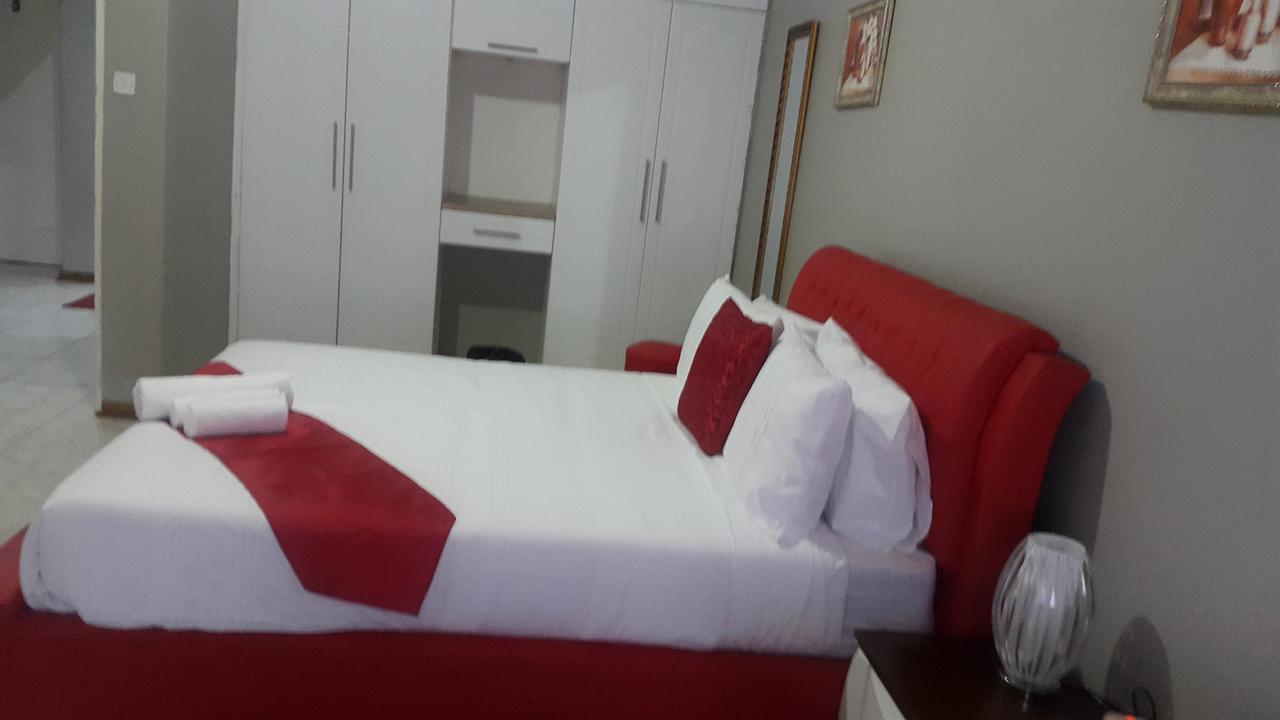 Tintech Bed & Breakfast 프랜시스타운 외부 사진
